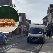 Roadworks van causes 'traffic chaos' while driver grabs lunch from Subway
