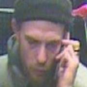 Police release CCTV image after attempted robbery and assault on train