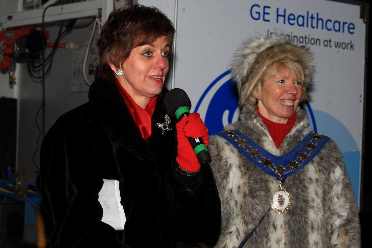 West End star Margaret Preece officially switched on the Amersham Christmas lights this year