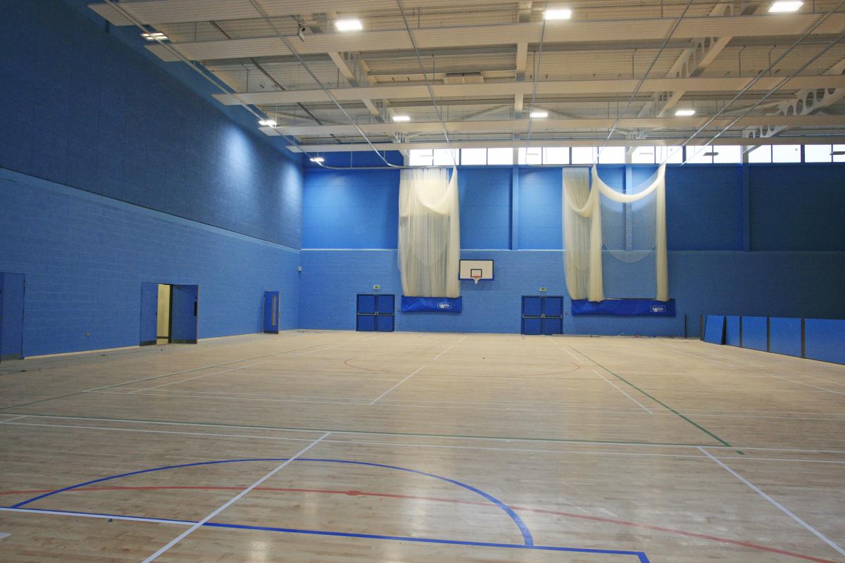Sports hall, Wycombe Leisure Centre - ARM Images