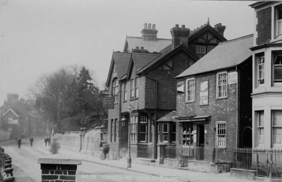Carrington Arms, Oxford Road. Photo 1900. Pub was demolished.