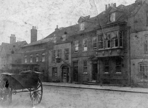 The Windsor Castle, Castle Street. Photo 1900s.