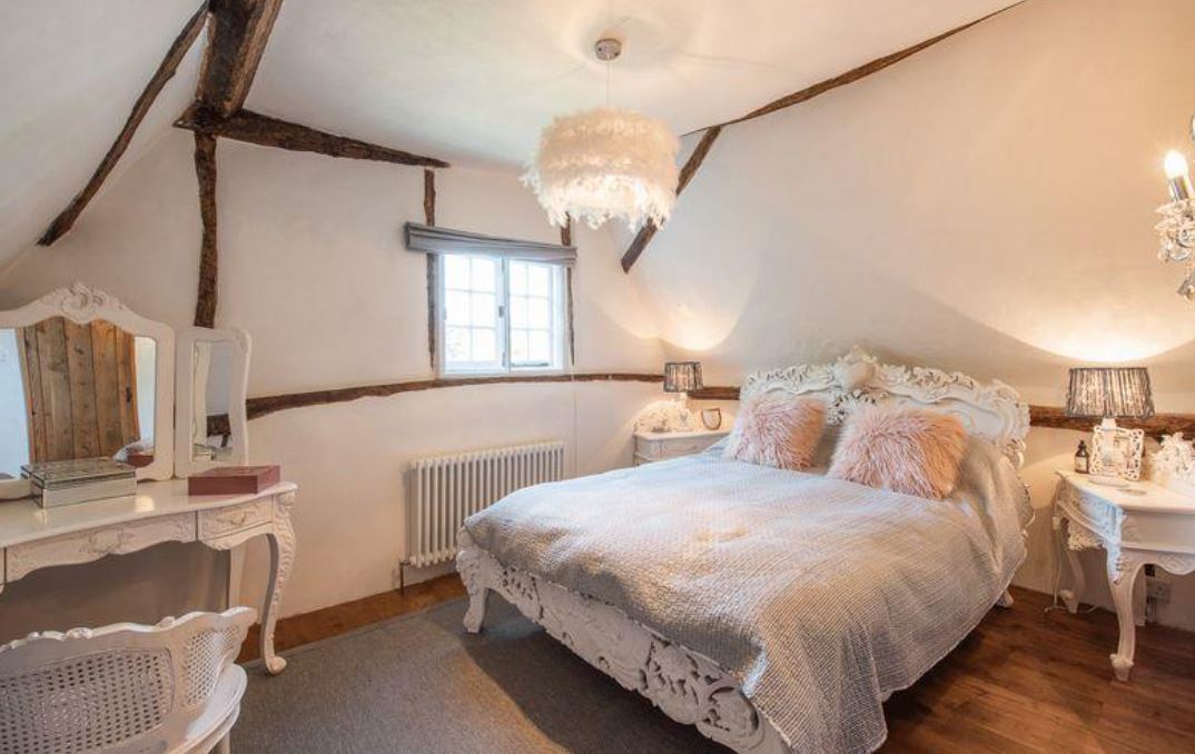 The master bedroom at Thatched Cottage (Photo from Michael Anthony)