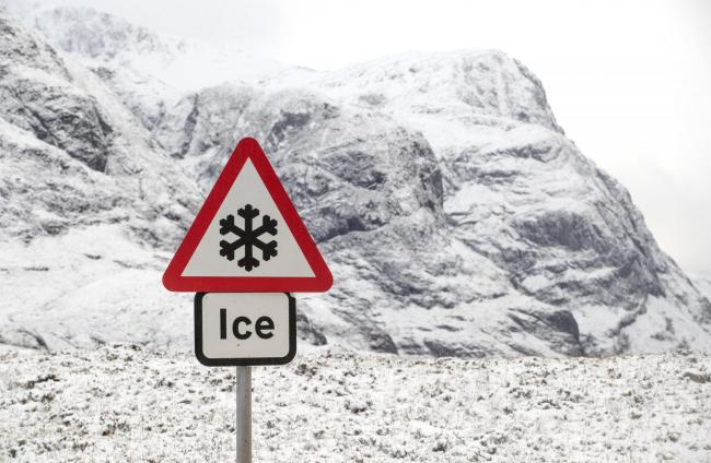 Ice weather warning sign. Credit: PA