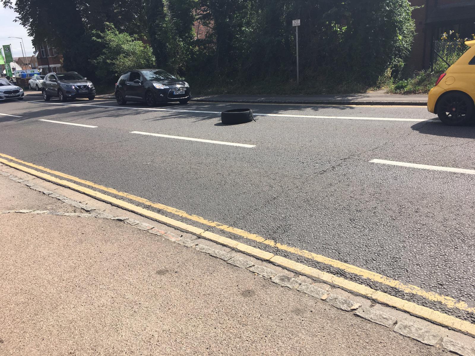 Several cars were seen trying to avoid the object at around 3.45pm 