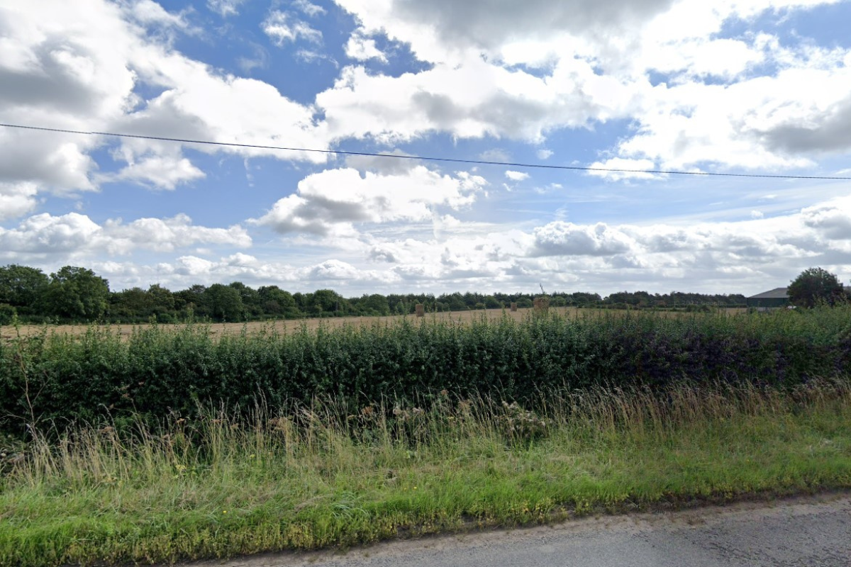 Marlow Bottom residents criticise plans for 'prison-like' metal fence - Vimarsana News