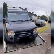 A stolen Land Rover abandoned in Chepping helped lead police to a suspect wanted in Northern Ireland [TVP South Buckinghamshire]