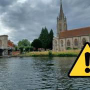 Flood warning on River Thames after water levels rise