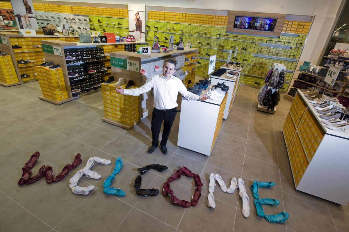 frelsen køleskab badminton Shoe retailer Deichmann opens in Eden | Bucks Free Press
